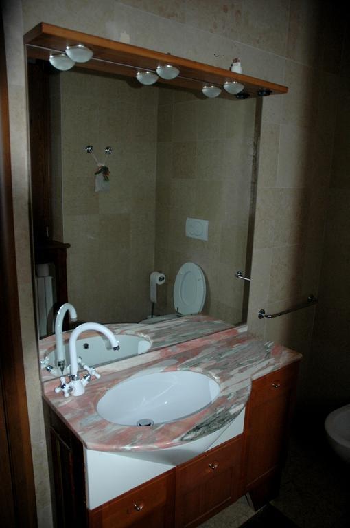 Le Maddalene Bed & Breakfast Verona Bagian luar foto