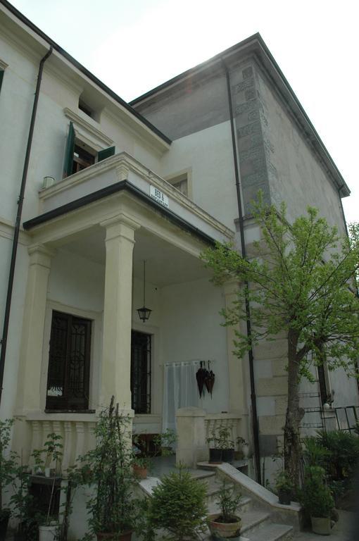 Le Maddalene Bed & Breakfast Verona Bagian luar foto